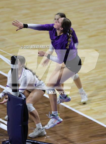 Thumbnail 2 in Denver South vs. Pueblo West (CHSAA 5A 1st Round) photogallery.