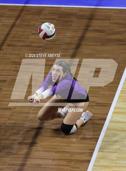 Thumbnail 1 in Denver South vs. Pueblo West (CHSAA 5A 1st Round) photogallery.