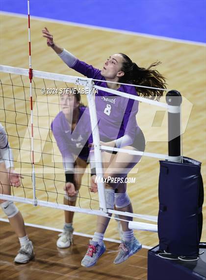 Thumbnail 2 in Denver South vs. Pueblo West (CHSAA 5A 1st Round) photogallery.