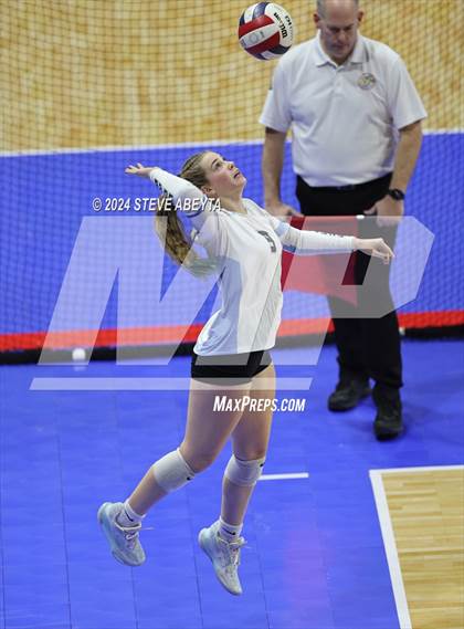 Thumbnail 2 in Denver South vs. Pueblo West (CHSAA 5A 1st Round) photogallery.