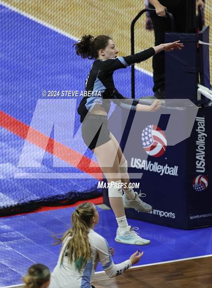 Thumbnail 2 in Denver South vs. Pueblo West (CHSAA 5A 1st Round) photogallery.