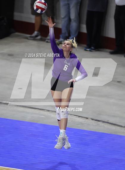 Thumbnail 3 in Denver South vs. Pueblo West (CHSAA 5A 1st Round) photogallery.