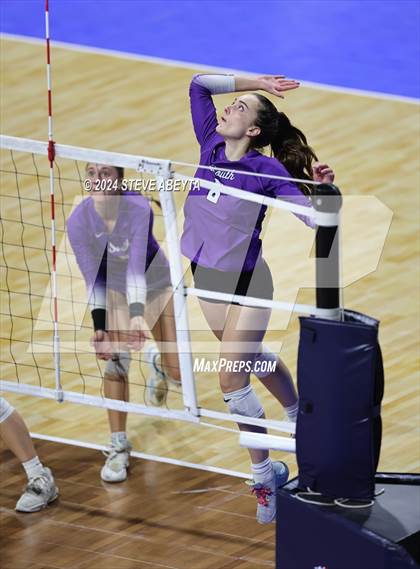 Thumbnail 3 in Denver South vs. Pueblo West (CHSAA 5A 1st Round) photogallery.