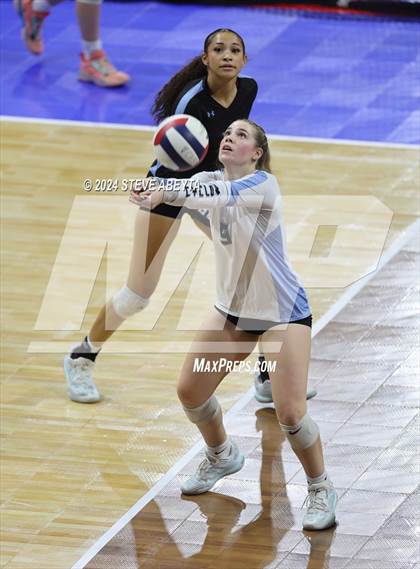 Thumbnail 1 in Denver South vs. Pueblo West (CHSAA 5A 1st Round) photogallery.