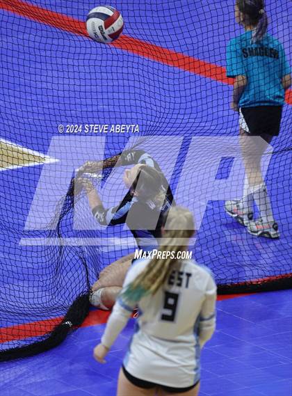 Thumbnail 2 in Denver South vs. Pueblo West (CHSAA 5A 1st Round) photogallery.
