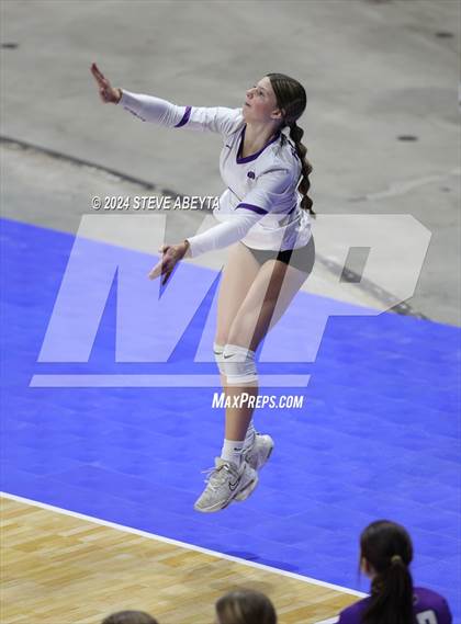 Thumbnail 3 in Denver South vs. Pueblo West (CHSAA 5A 1st Round) photogallery.