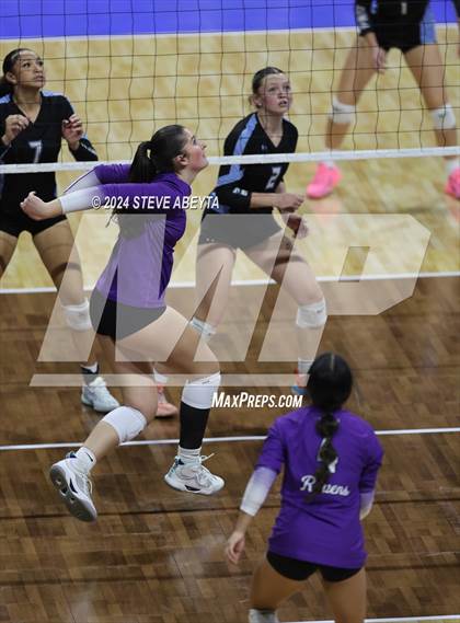 Thumbnail 2 in Denver South vs. Pueblo West (CHSAA 5A 1st Round) photogallery.
