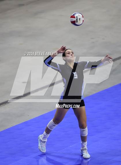 Thumbnail 2 in Denver South vs. Pueblo West (CHSAA 5A 1st Round) photogallery.