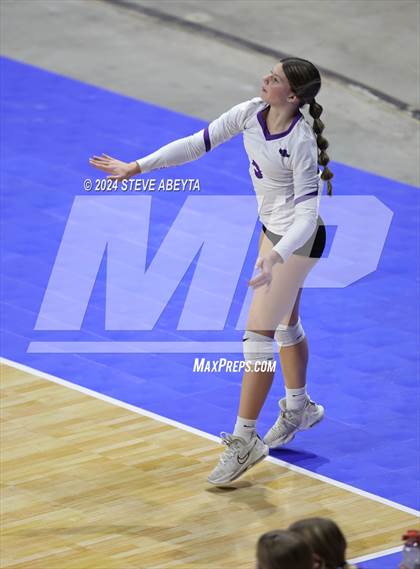 Thumbnail 3 in Denver South vs. Pueblo West (CHSAA 5A 1st Round) photogallery.