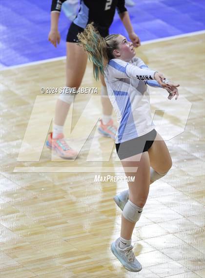Thumbnail 2 in Denver South vs. Pueblo West (CHSAA 5A 1st Round) photogallery.