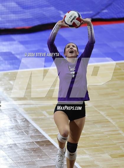 Thumbnail 3 in Denver South vs. Pueblo West (CHSAA 5A 1st Round) photogallery.