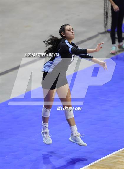 Thumbnail 1 in Denver South vs. Pueblo West (CHSAA 5A 1st Round) photogallery.