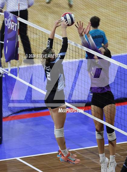 Thumbnail 1 in Denver South vs. Pueblo West (CHSAA 5A 1st Round) photogallery.