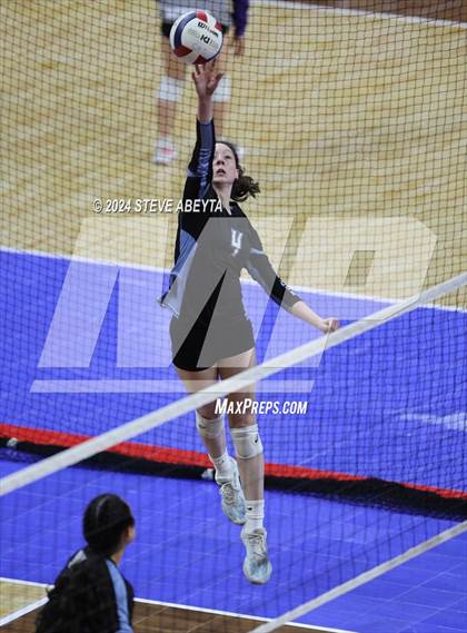 Thumbnail 3 in Denver South vs. Pueblo West (CHSAA 5A 1st Round) photogallery.