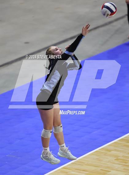 Thumbnail 1 in Denver South vs. Pueblo West (CHSAA 5A 1st Round) photogallery.