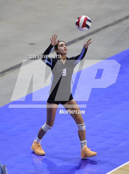 Thumbnail 1 in Denver South vs. Pueblo West (CHSAA 5A 1st Round) photogallery.