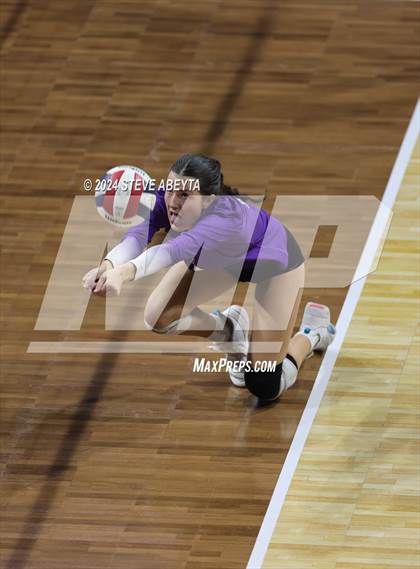 Thumbnail 3 in Denver South vs. Pueblo West (CHSAA 5A 1st Round) photogallery.