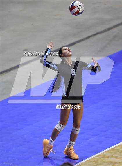 Thumbnail 2 in Denver South vs. Pueblo West (CHSAA 5A 1st Round) photogallery.