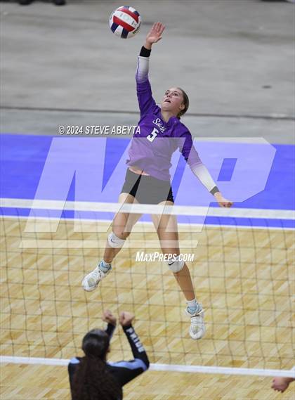 Thumbnail 2 in Denver South vs. Pueblo West (CHSAA 5A 1st Round) photogallery.