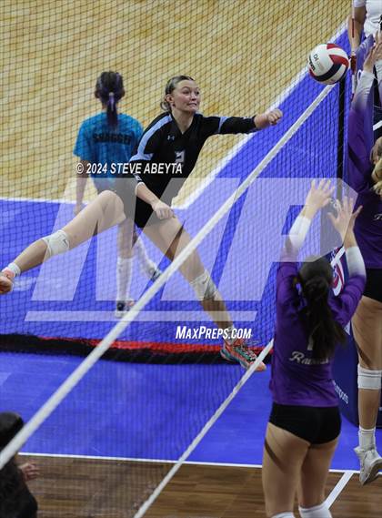 Thumbnail 2 in Denver South vs. Pueblo West (CHSAA 5A 1st Round) photogallery.