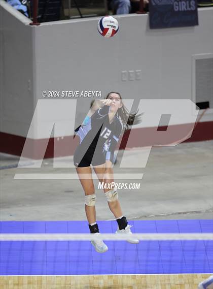 Thumbnail 2 in Denver South vs. Pueblo West (CHSAA 5A 1st Round) photogallery.