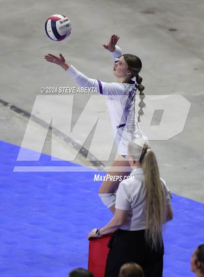 Thumbnail 1 in Denver South vs. Pueblo West (CHSAA 5A 1st Round) photogallery.