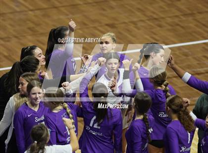 Thumbnail 1 in Denver South vs. Pueblo West (CHSAA 5A 1st Round) photogallery.