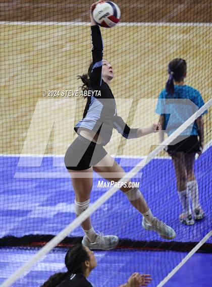 Thumbnail 2 in Denver South vs. Pueblo West (CHSAA 5A 1st Round) photogallery.