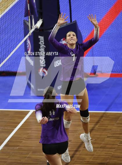 Thumbnail 2 in Denver South vs. Pueblo West (CHSAA 5A 1st Round) photogallery.