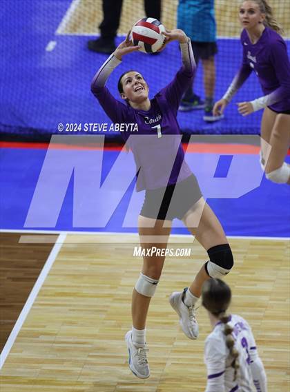 Thumbnail 2 in Denver South vs. Pueblo West (CHSAA 5A 1st Round) photogallery.