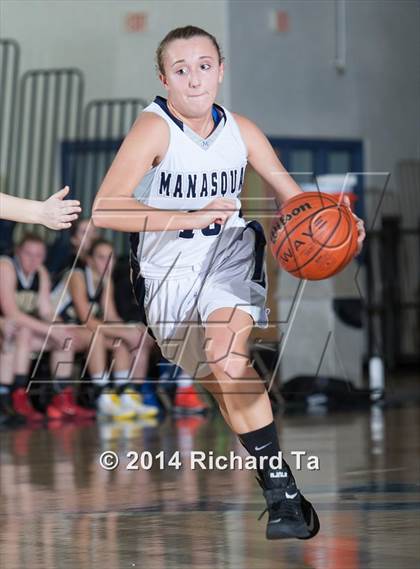 Thumbnail 2 in Manasquan vs. Point Pleasant Boro (WOBM Christmas Classic) photogallery.