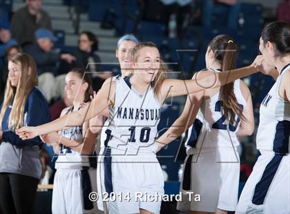 Thumbnail 1 in Manasquan vs. Point Pleasant Boro (WOBM Christmas Classic) photogallery.
