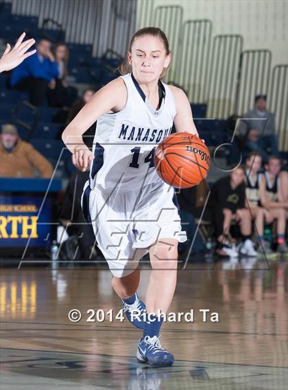 Thumbnail 1 in Manasquan vs. Point Pleasant Boro (WOBM Christmas Classic) photogallery.