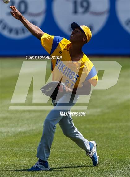 Thumbnail 2 in Polytechnic vs Moreno Valley (CIF-SS Division 6 Final) photogallery.