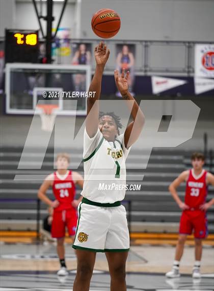 Thumbnail 3 in Indianapolis Crispus Attucks vs. Linton-Stockton (Sneakers for Santa Shootout) photogallery.