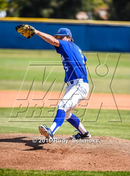 Thumbnail 1 in Fallbrook @ Rancho Bernardo photogallery.