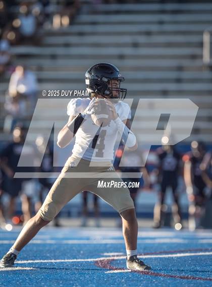 Thumbnail 3 in Servite @ Chaminade photogallery.