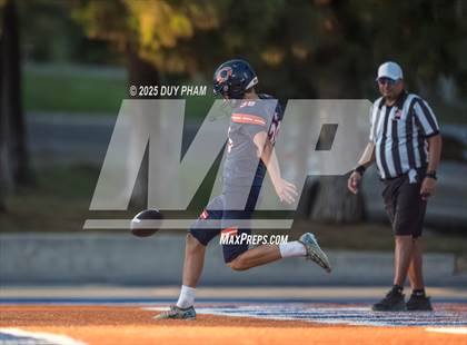 Thumbnail 3 in Servite @ Chaminade photogallery.