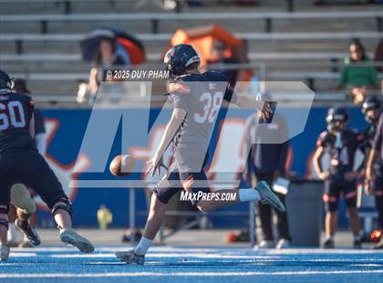 Thumbnail 1 in Servite @ Chaminade photogallery.