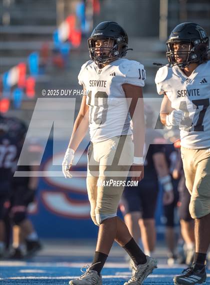 Thumbnail 2 in Servite @ Chaminade photogallery.