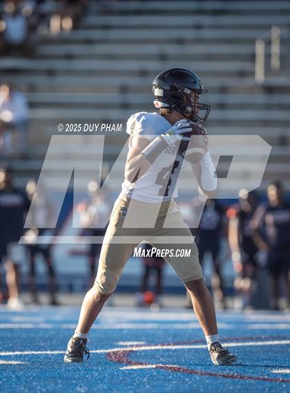Thumbnail 2 in Servite @ Chaminade photogallery.