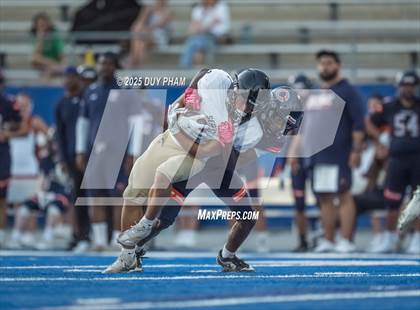 Thumbnail 2 in Servite @ Chaminade photogallery.