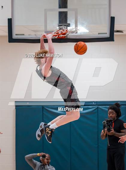 Thumbnail 1 in Lambert @ Norcross photogallery.