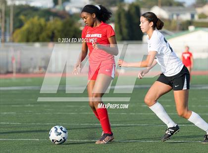 Thumbnail 3 in South vs Redondo (South JV Holiday Tournament) photogallery.