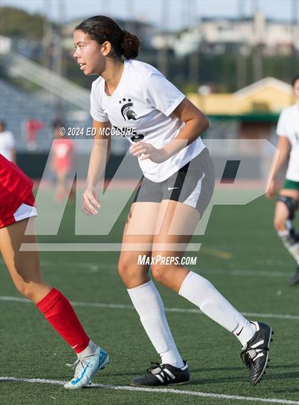 Thumbnail 3 in South vs Redondo (South JV Holiday Tournament) photogallery.