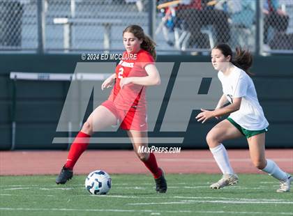 Thumbnail 3 in South vs Redondo (South JV Holiday Tournament) photogallery.