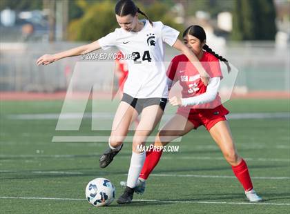 Thumbnail 1 in South vs Redondo (South JV Holiday Tournament) photogallery.