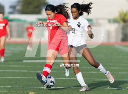 Thumbnail 3 in South vs Redondo (South JV Holiday Tournament) photogallery.