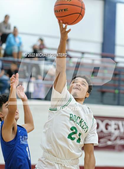 Thumbnail 3 in Lanier @ John F. Kennedy photogallery.