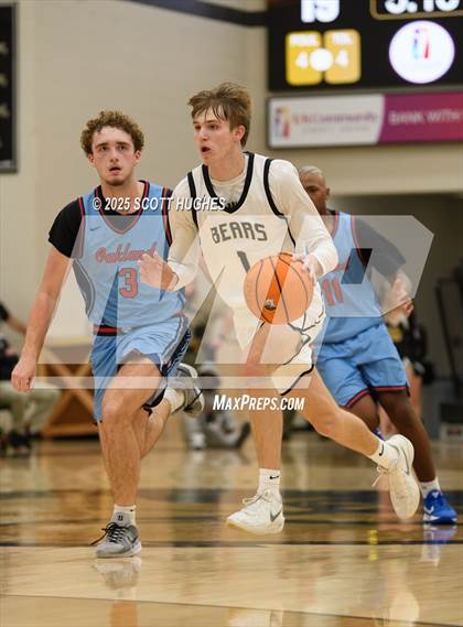 Thumbnail 1 in Oakland @ Mount Juliet photogallery.